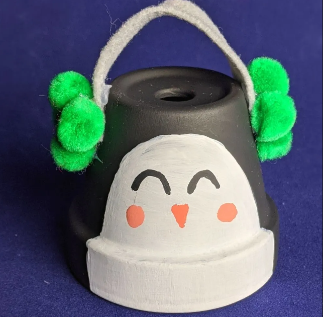 image of mini claypot penguin