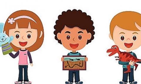 Children showing various objects in Show and Tell.