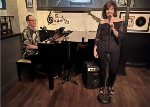 Rhonda Kay: Vocals & Rob Fishman: Piano