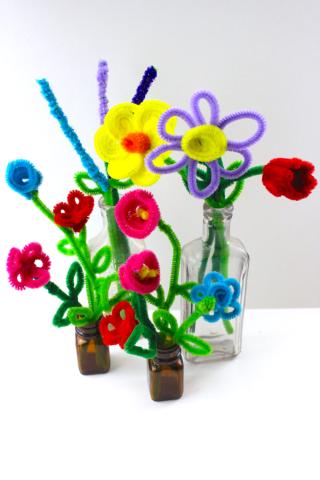 Pipe cleaner flowers
