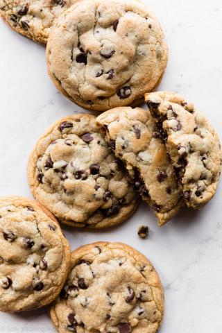 chocolate chip cookies